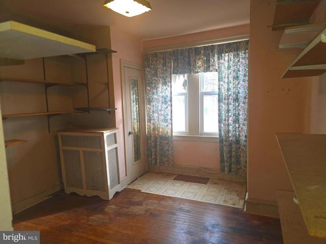 4428 SHERWOOD RD, Philadelphia, PA 19131