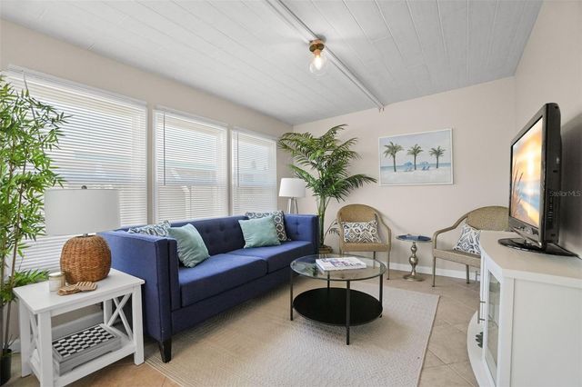 7244 MOUNT FAIRFIELD ROAD NE 530, St Petersburg, FL 33702