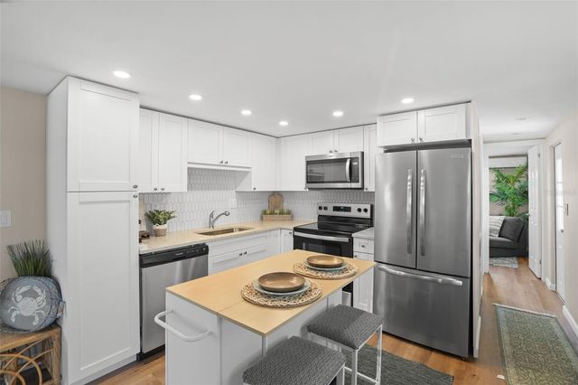 7244 MOUNT FAIRFIELD ROAD NE 530, St Petersburg, FL 33702