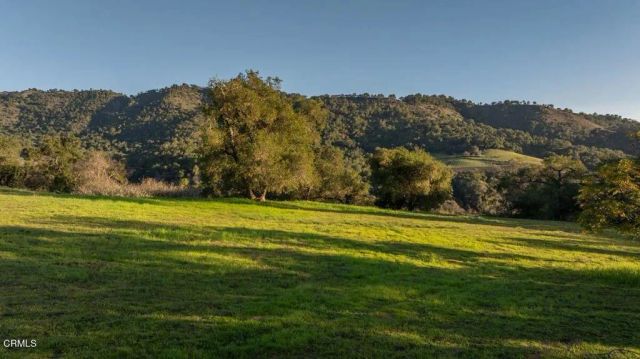 700 Thomas Street, Oak View, CA 93022