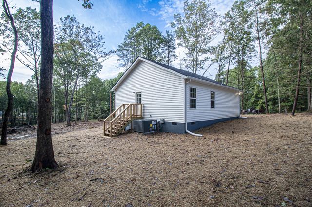 226 Central St, Tracy City, TN 37387