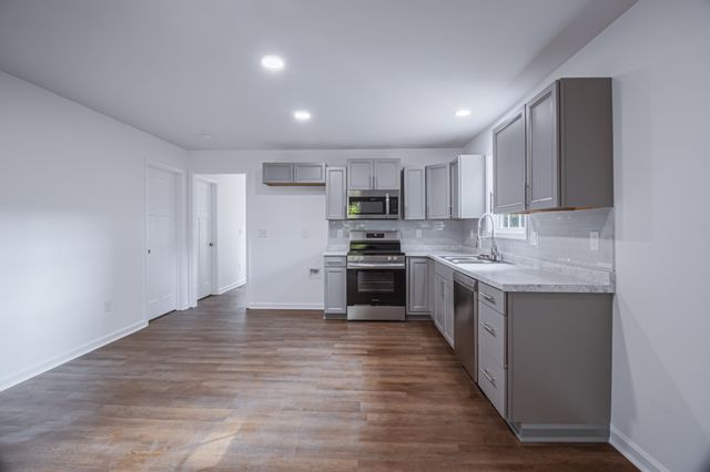 226 Central St, Tracy City, TN 37387