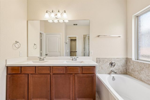 328 Shale CIR, Buda, TX 78610