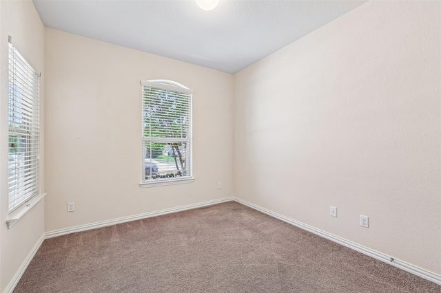 328 Shale CIR, Buda, TX 78610