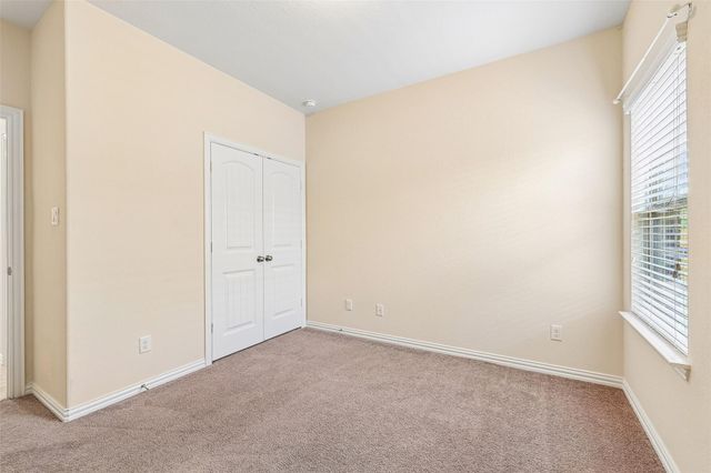 328 Shale CIR, Buda, TX 78610