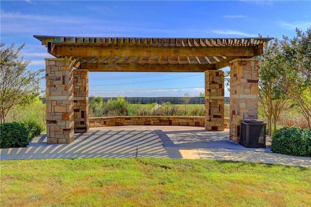 328 Shale CIR, Buda, TX 78610
