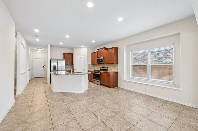 328 Shale CIR, Buda, TX 78610