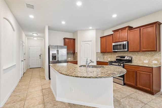 328 Shale CIR, Buda, TX 78610