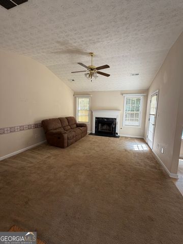 74 Canterbury Drive, Grantville, GA 30220