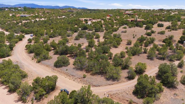 14 Camino Ladera, Santa Fe, NM 87506