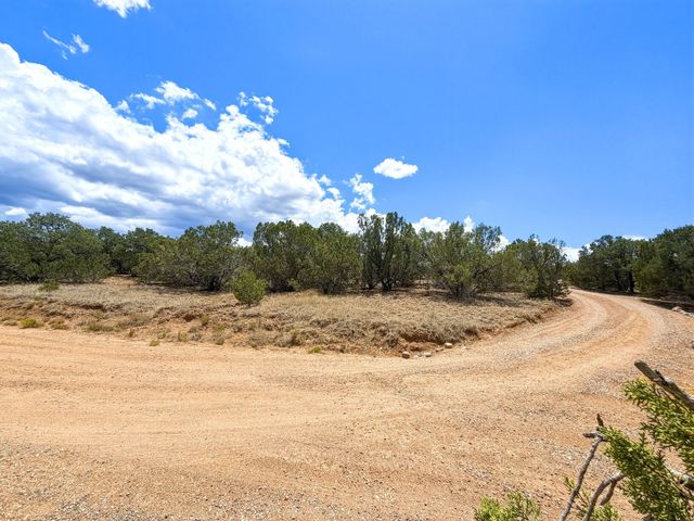 14 Camino Ladera, Santa Fe, NM 87506