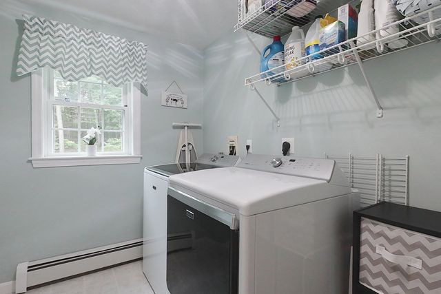 15 Hillside Dr, Townsend, MA 01469