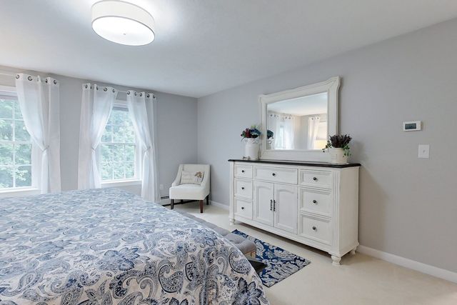 15 Hillside Dr, Townsend, MA 01469