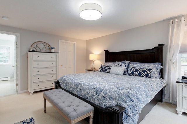 15 Hillside Dr, Townsend, MA 01469