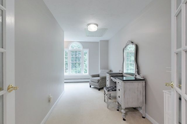 15 Hillside Dr, Townsend, MA 01469