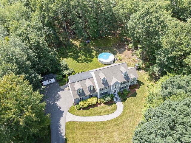 15 Hillside Dr, Townsend, MA 01469