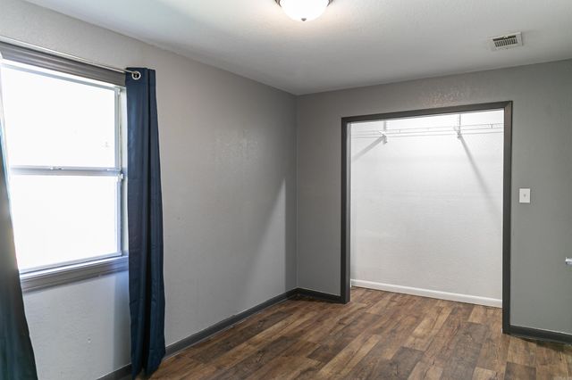 208 N 7th Avenue, Paragould, AR 72450