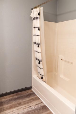 208 N 7th Avenue, Paragould, AR 72450