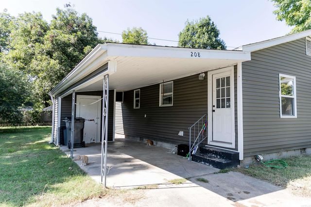 208 N 7th Avenue, Paragould, AR 72450