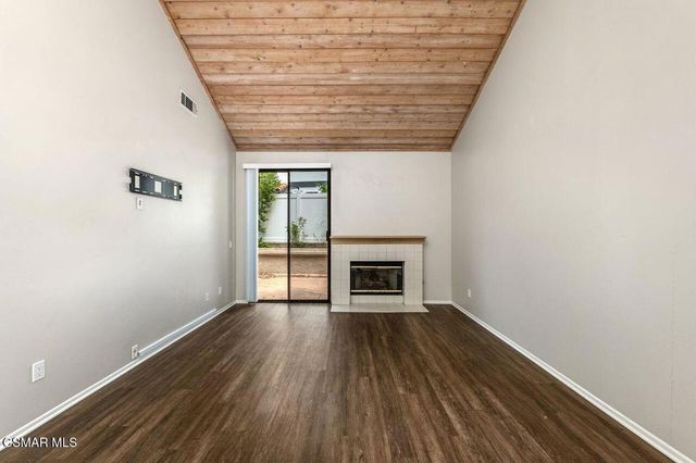 4819 La Rosa Drive, Oak Park, CA 91377