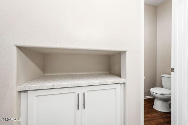 4819 La Rosa Drive, Oak Park, CA 91377