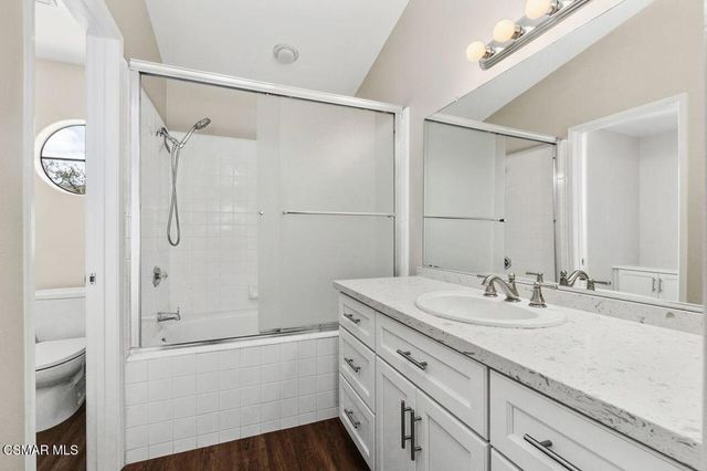 4819 La Rosa Drive, Oak Park, CA 91377