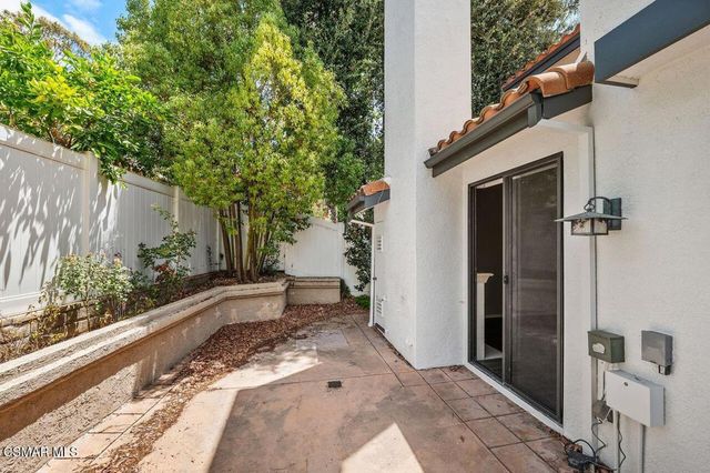 4819 La Rosa Drive, Oak Park, CA 91377