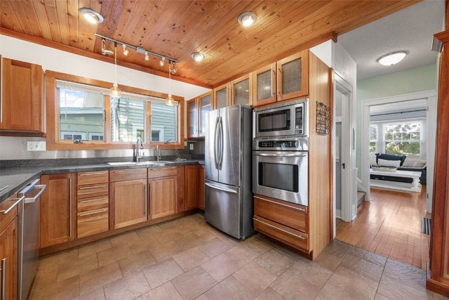 505 Forest Drive, Cedar Rapids, IA 52403