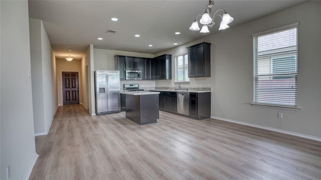 137 Carlina LOOP, Liberty Hill, TX 78642