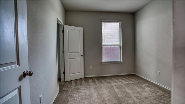 137 Carlina LOOP, Liberty Hill, TX 78642