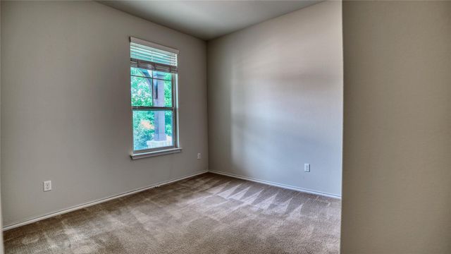 137 Carlina LOOP, Liberty Hill, TX 78642