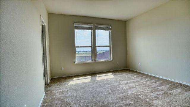 137 Carlina LOOP, Liberty Hill, TX 78642