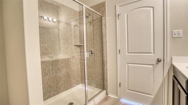 137 Carlina LOOP, Liberty Hill, TX 78642