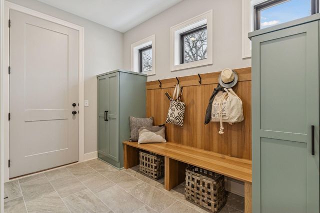 5821 Ashcroft Avenue, Edina, MN 55424