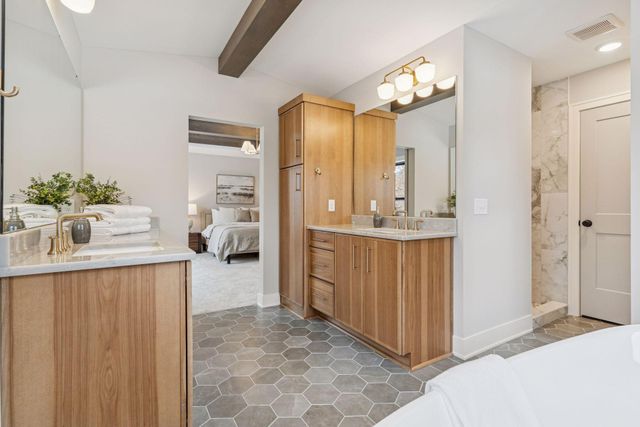 5821 Ashcroft Avenue, Edina, MN 55424