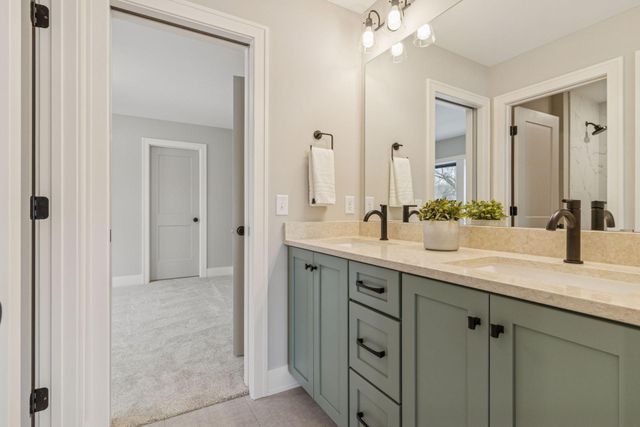 5821 Ashcroft Avenue, Edina, MN 55424