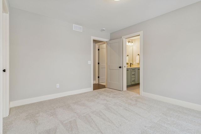 5821 Ashcroft Avenue, Edina, MN 55424