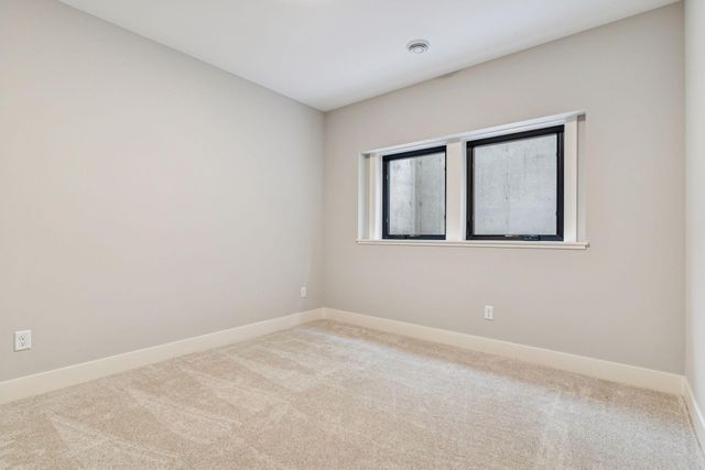 5821 Ashcroft Avenue, Edina, MN 55424