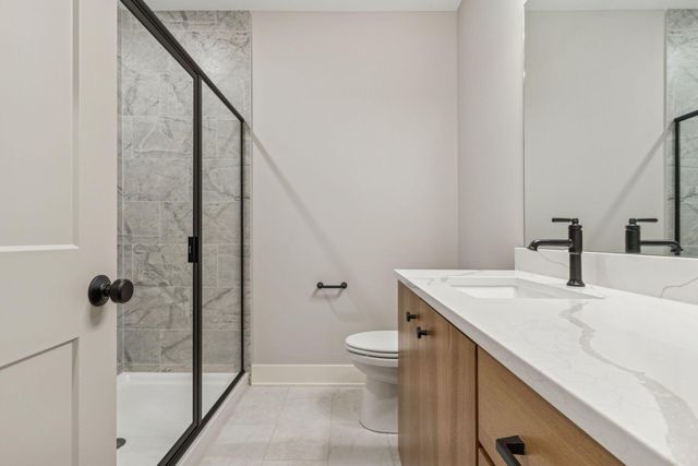 5821 Ashcroft Avenue, Edina, MN 55424