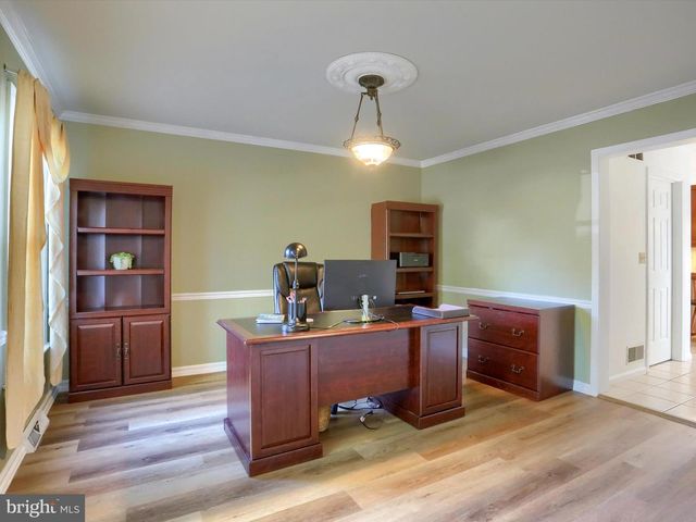 34 DONEGAL DR, Carlisle, PA 17013