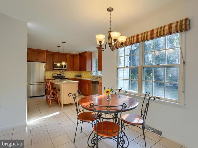 34 DONEGAL DR, Carlisle, PA 17013
