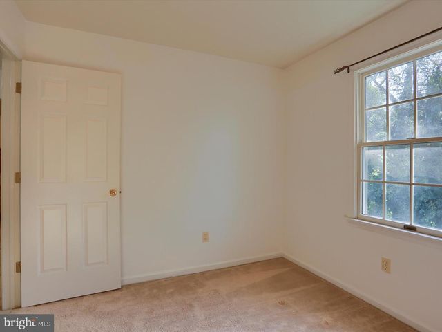 34 DONEGAL DR, Carlisle, PA 17013