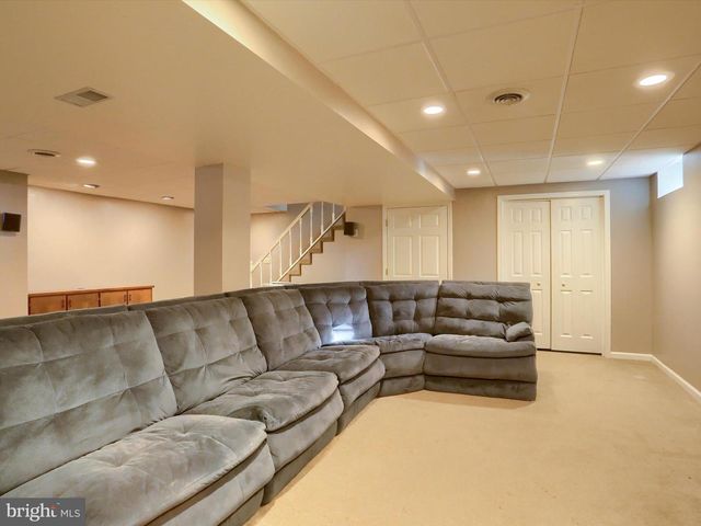 34 DONEGAL DR, Carlisle, PA 17013