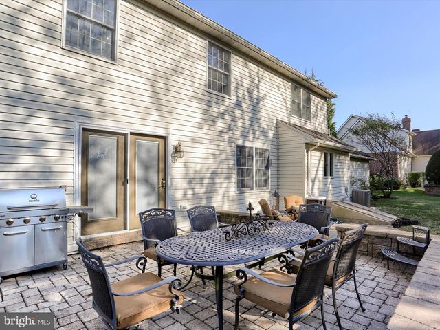 34 DONEGAL DR, Carlisle, PA 17013