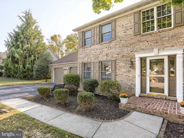 34 DONEGAL DR, Carlisle, PA 17013