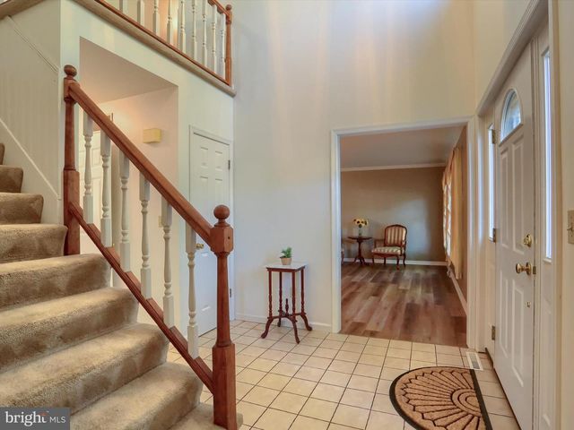 34 DONEGAL DR, Carlisle, PA 17013