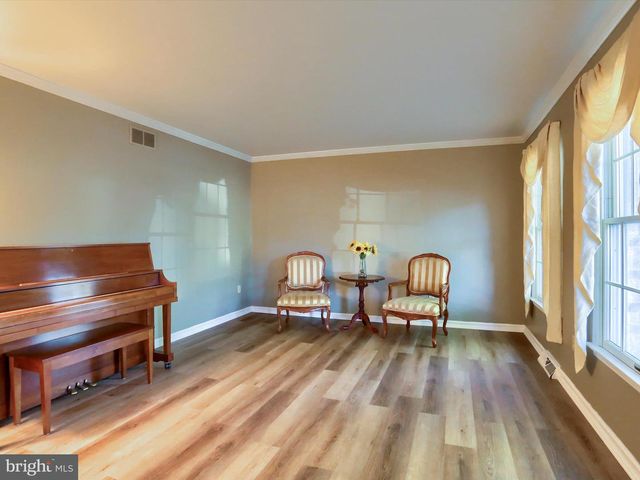34 DONEGAL DR, Carlisle, PA 17013