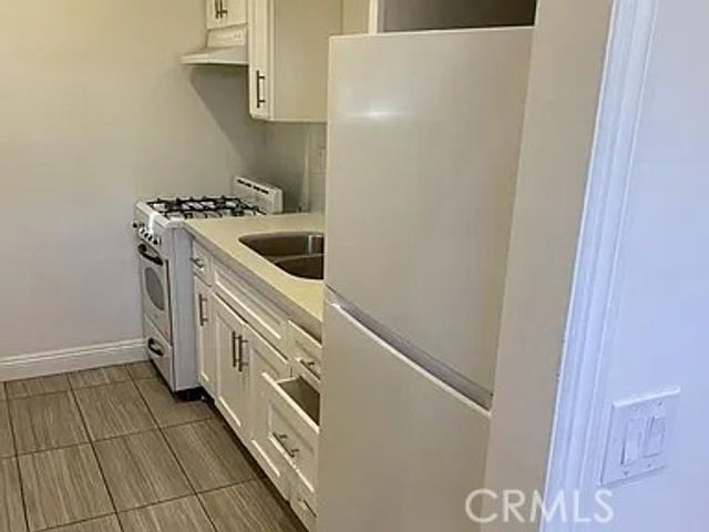 2017 Lovila Lane, Altadena, CA 91001