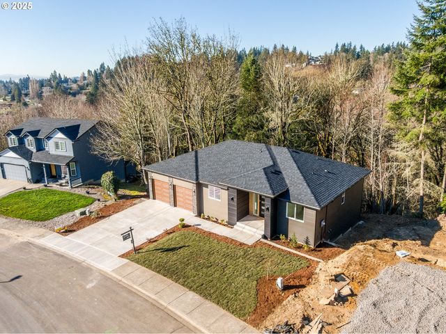 933 EDINBURGH Ct, Kelso, WA 98626