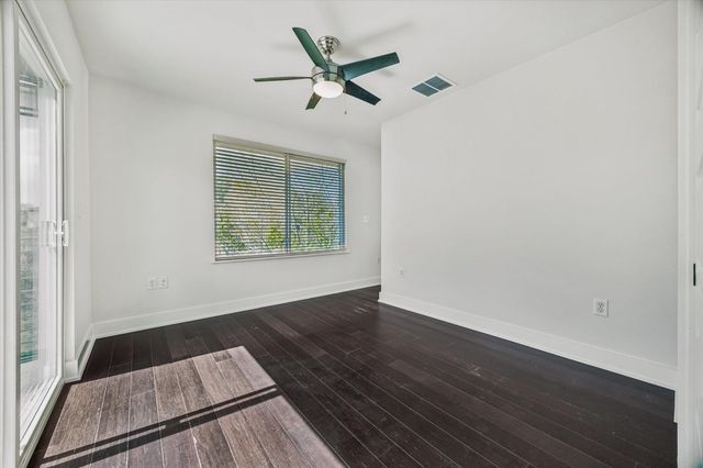 1182 Ridgeway DR B, Austin, TX 78702